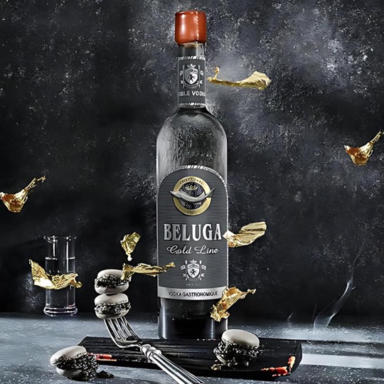 Vodka Beluga Gold Line 70cl ambientata - Caviar Milan